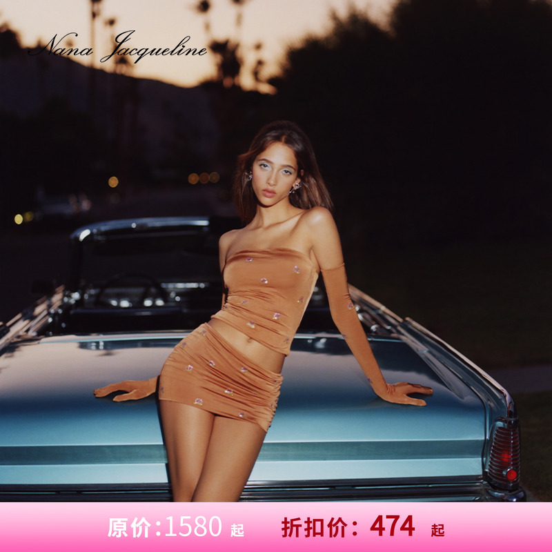 [甄选3折]NanaJacqueline三件套弹力紧身玫瑰烫钻抹胸短裙性感