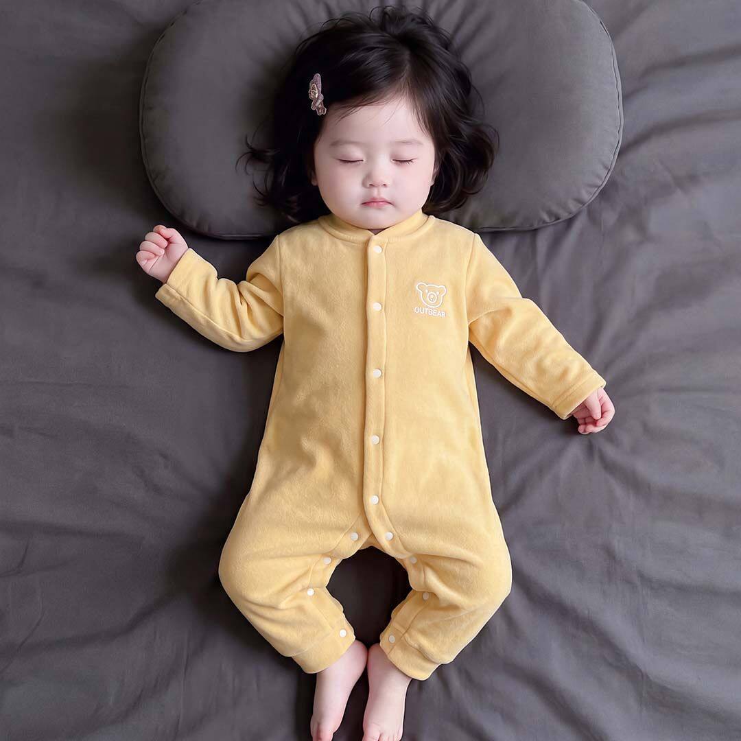 新生婴儿秋冬保暖连体衣哈衣爬服外出婴幼儿暖绒无骨打底衣休闲