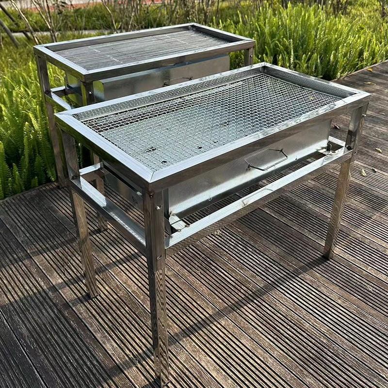 加厚不锈钢便携式烧烤桌木炭烧烤架烤肉炉子户外露营烧烤厂家