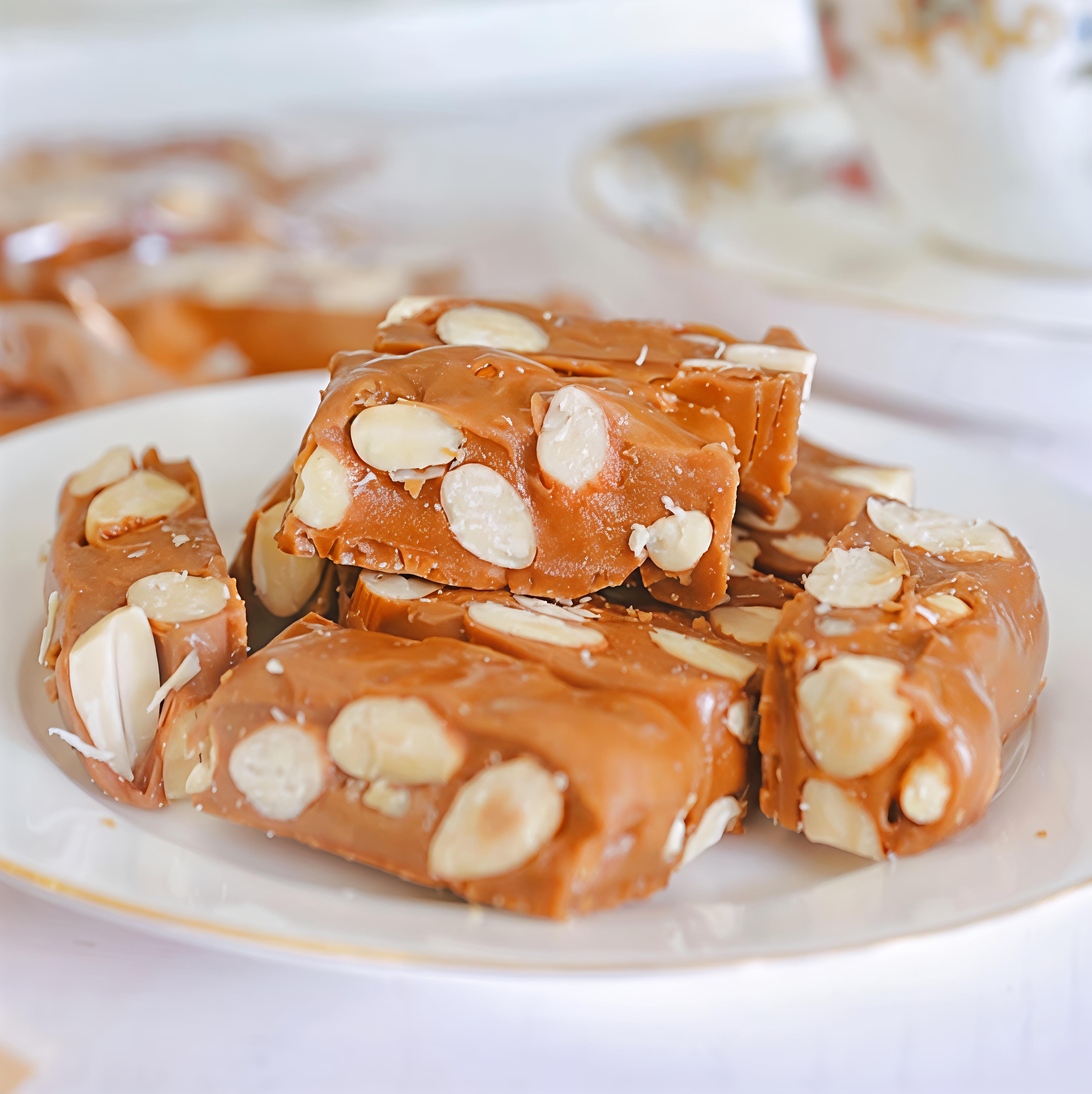 香酥巴旦木太妃糖坚果杏仁夹心糖果块袋装散装网红休闲零食喜糖