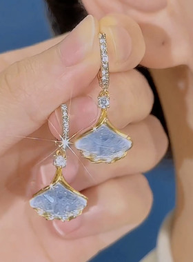 蓝色银杏叶耳环女高级感满钻耳坠小众设计感时尚百搭耳扣气质耳饰