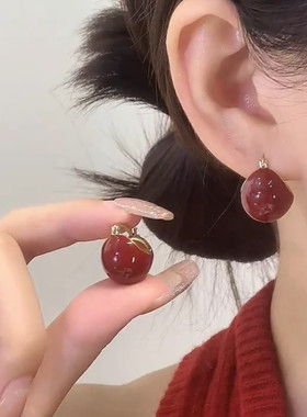复古气质小众设计感红色耳环女秋冬轻奢高级感2024年新款耳饰耳钉