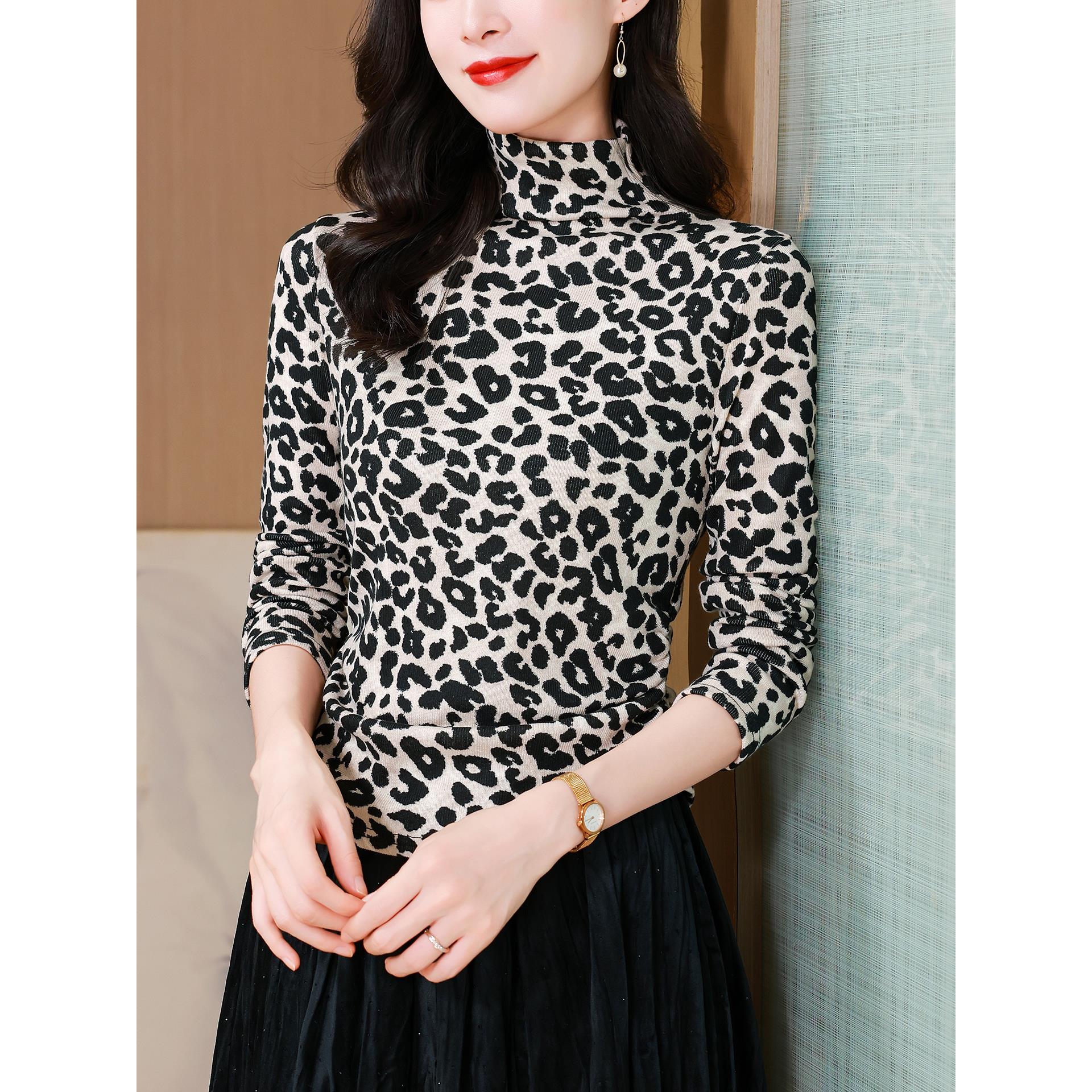 ROUMIKL半高领时尚豹纹打底衫女士秋冬气质内搭长袖T恤洋气修身短