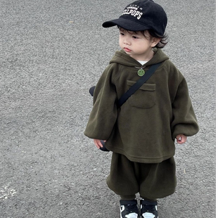 男童秋冬新款加绒连帽卫衣套装宝宝军绿色加厚时尚帅气两件套