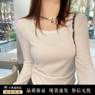 白色收腰磨毛加绒打底衫小众
