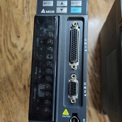 议价台达伺服驱动器ASD-B2-0421-B，400W功率，AC可维修