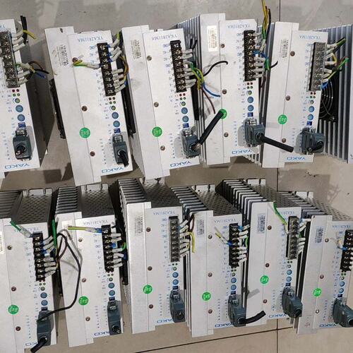 议价研控步进驱动器12台，YKA2811MA,成色如图，可维修