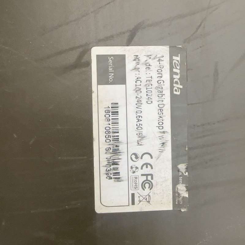 议价腾达TEG1024D 24口千兆交换机，下来的，成色还可可维修图片
