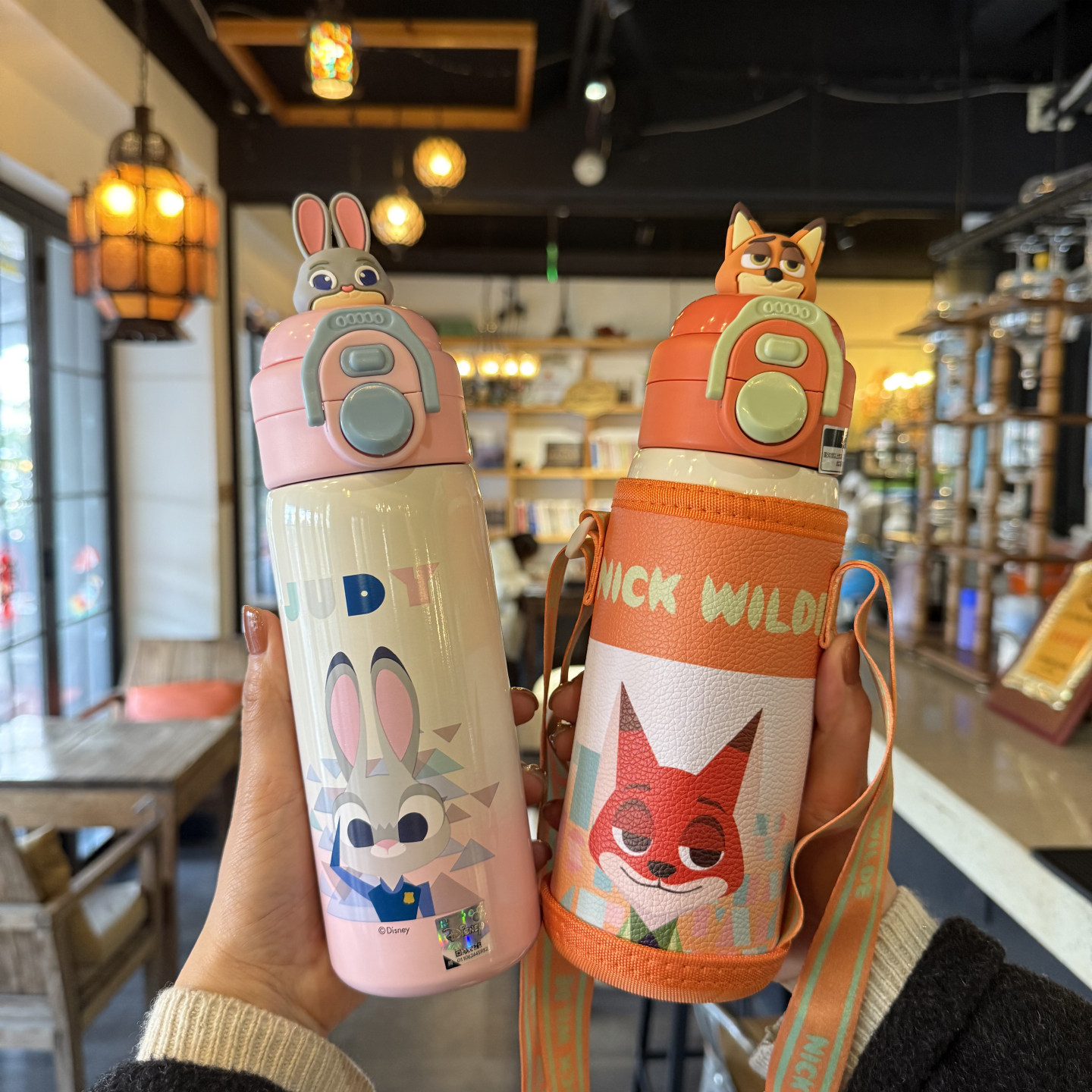 疯狂动物城联名保温杯儿童上学专用便携男女孩小学生双饮吸管水杯,餐饮具,保冷/保温杯,淘宝优惠券,粉丝福利购,淘宝优惠卷