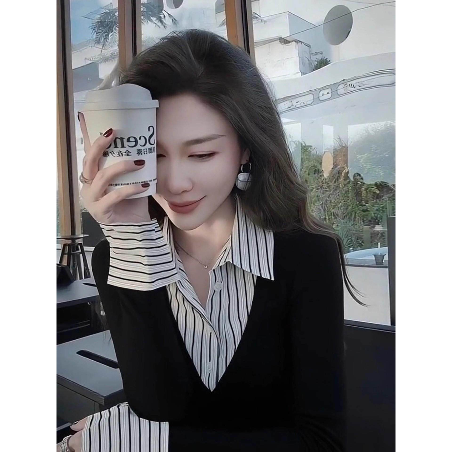 ROUMIKL黑色假两件条纹拼接polo领针织衫长袖女秋季新款优雅风高