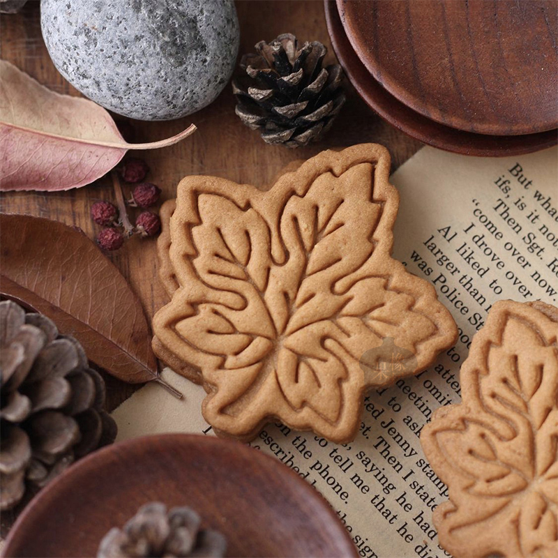 新款韩式简约枫叶树叶造型曲奇饼干模具 家用立体按压纹路烘焙模