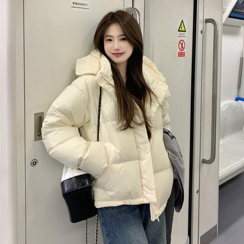 泡沫蓬松90白鸭绒羽绒服