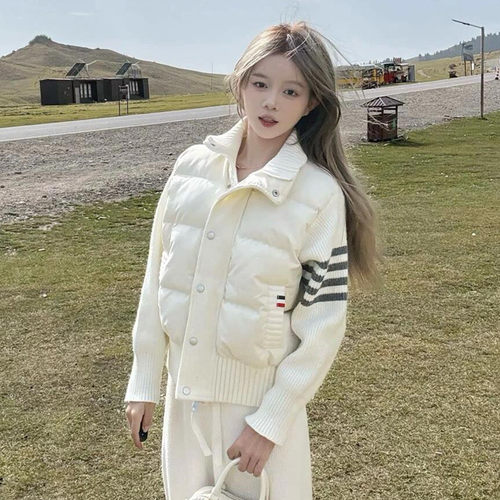 90白鸭绒针织拼接羽绒服