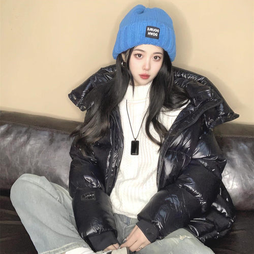 90白鸭绒黑金羽绒服女短款外套