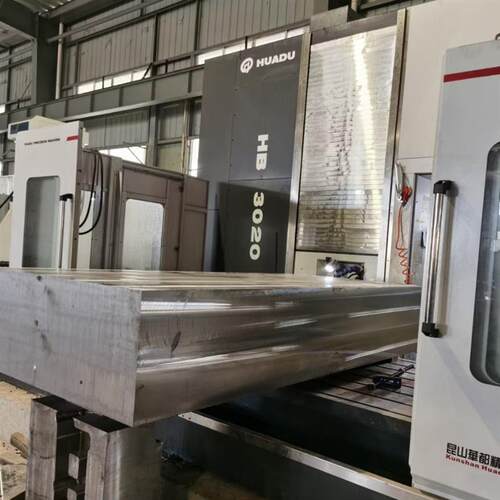 供应D2模具钢SKD11 SLD高强度特种钢模具STS31 BD2可任意切割尺寸