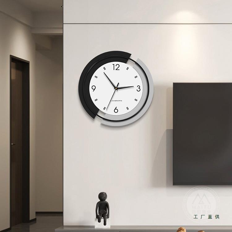 现代简约黑白高级感客厅挂钟电视墙时钟表餐厅玄关创意挂墙饰