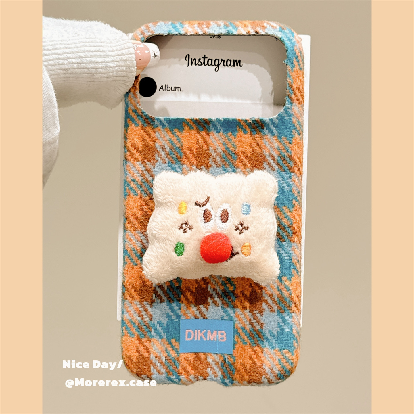MoreRex秋冬复古彩格纹立体毛绒饼干适用苹果18手机壳iphone17promax新款18pro硬壳15防摔保护套14女款16创意