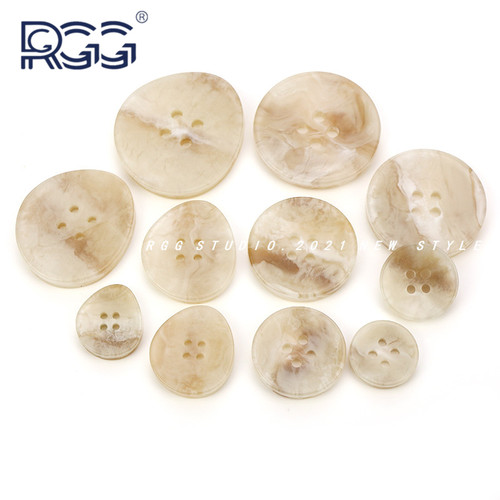 树脂纽扣米色外套风衣大衣西装