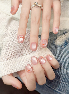 小鱼泡泡猫眼手工穿戴甲短款高级感裸色豆豆美甲2026新款指甲贴片