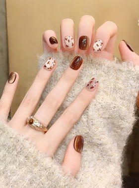 秋冬显白焦糖猫眼手工穿戴甲短款豹纹美甲高级感指甲贴片2026新款