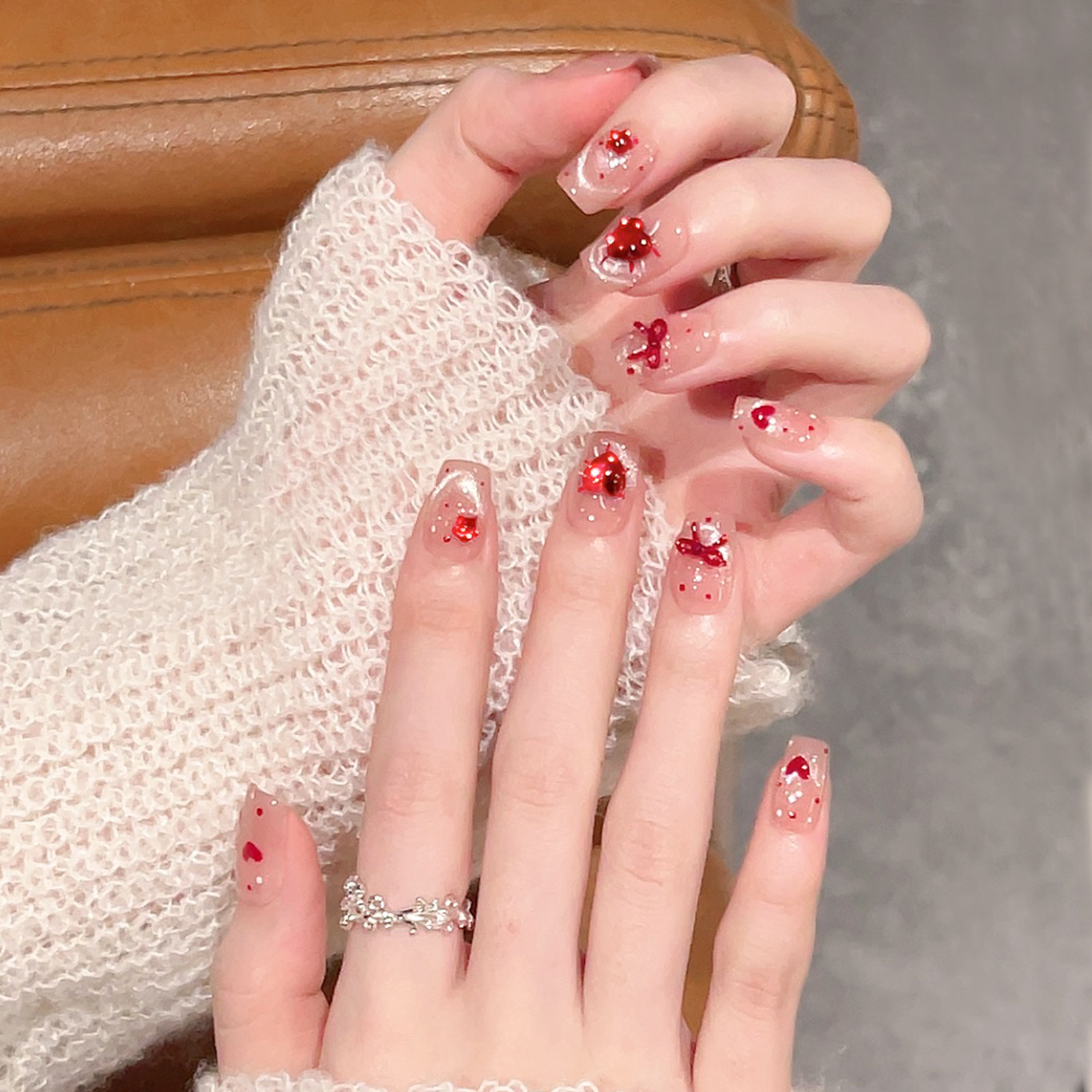 红色爱心波点猫眼手工美甲2026新年穿戴甲短款高级感显白指甲贴片,彩妆/香水/美妆工具,穿戴甲/甲片,淘宝优惠券,粉丝福利购,淘宝优惠卷
