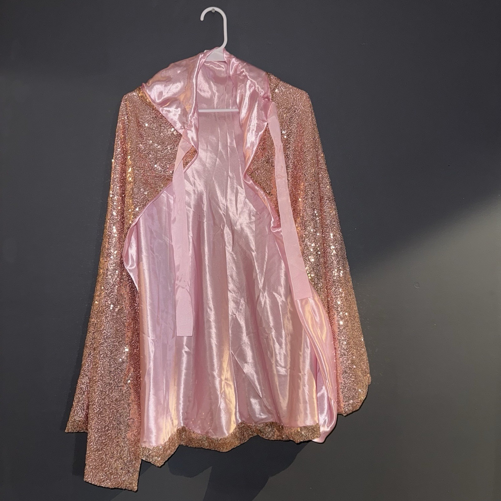 欧美新款粉色亮片艾莎公主短款披风舞台演出服cos扮演连帽披肩衫*