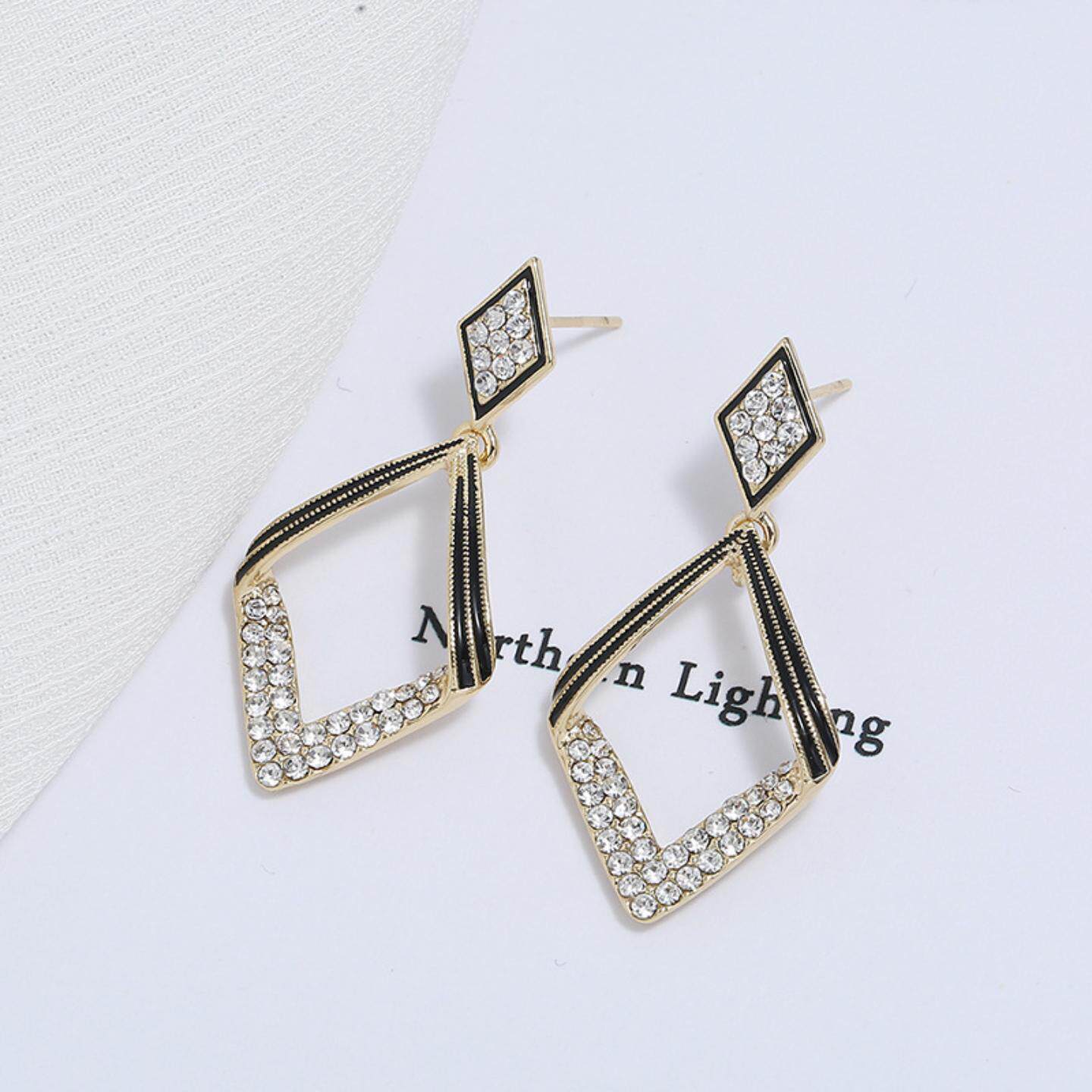 法式复古几何菱形耳环女时尚大气银针耳坠精致耳饰轻奢风防敏吊坠