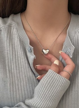 感银色爱心项链女2023年新款气质心形锁骨链轻奢小众配饰颈链