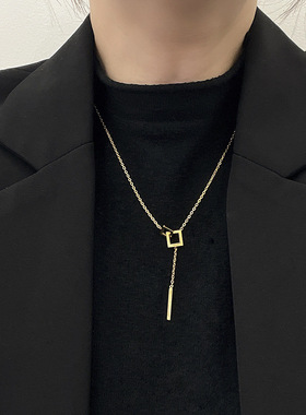 小众设计感方形几何项链女轻奢长款锁骨链复古简约气质时尚配饰品