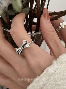 日系cherrykoko设计感小众蝴蝶结圆珠银戒指女ins潮甜酷复古冷淡