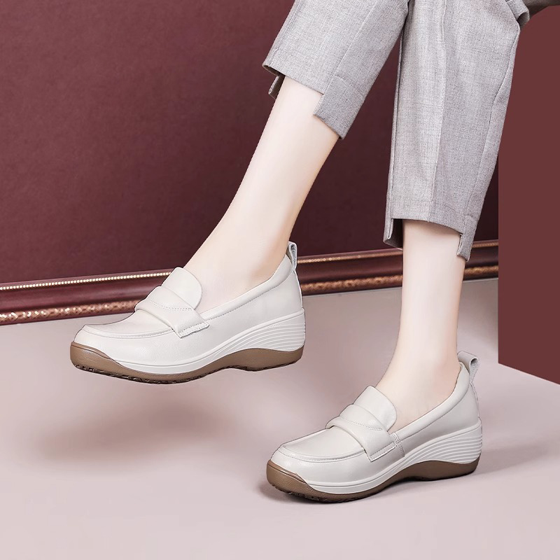 红蜻蜒断码特价坡跟真皮休闲女鞋