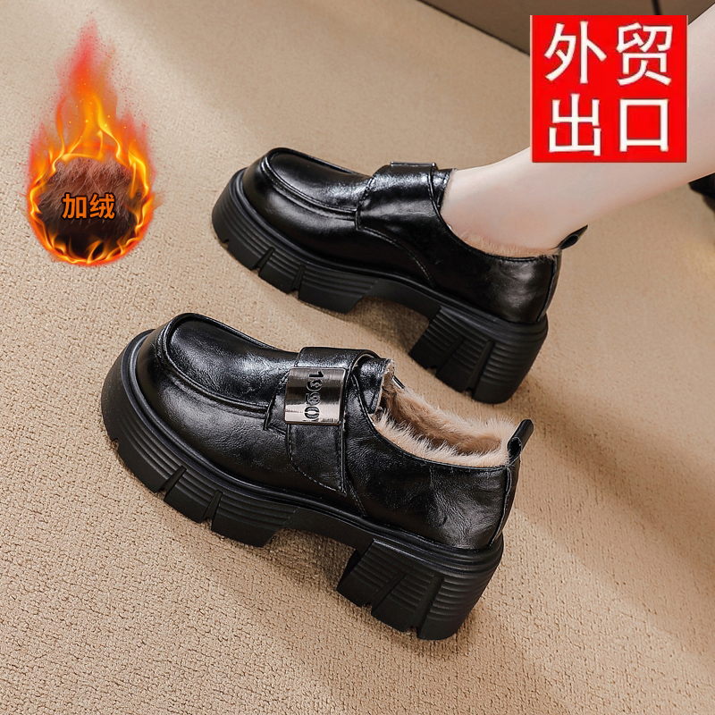 达伲芙黑色增高加绒单鞋小皮鞋女