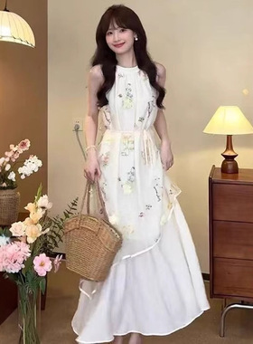 2025法式宽松挂脖纱裙网纱刺绣连衣裙度假仙女裙夏云南厂家现货发