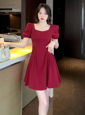 泡泡袖辣妹褶皱连衣裙女2025夏装御姐方领气质短款收腰蓬蓬裙