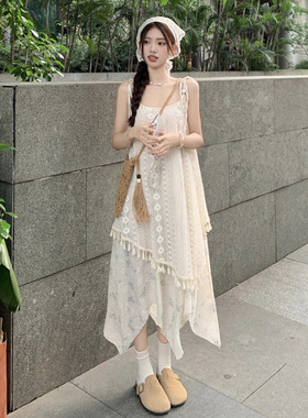 海边度假风假两件吊带连衣裙女夏气质超仙印花流苏不规则沙滩长裙