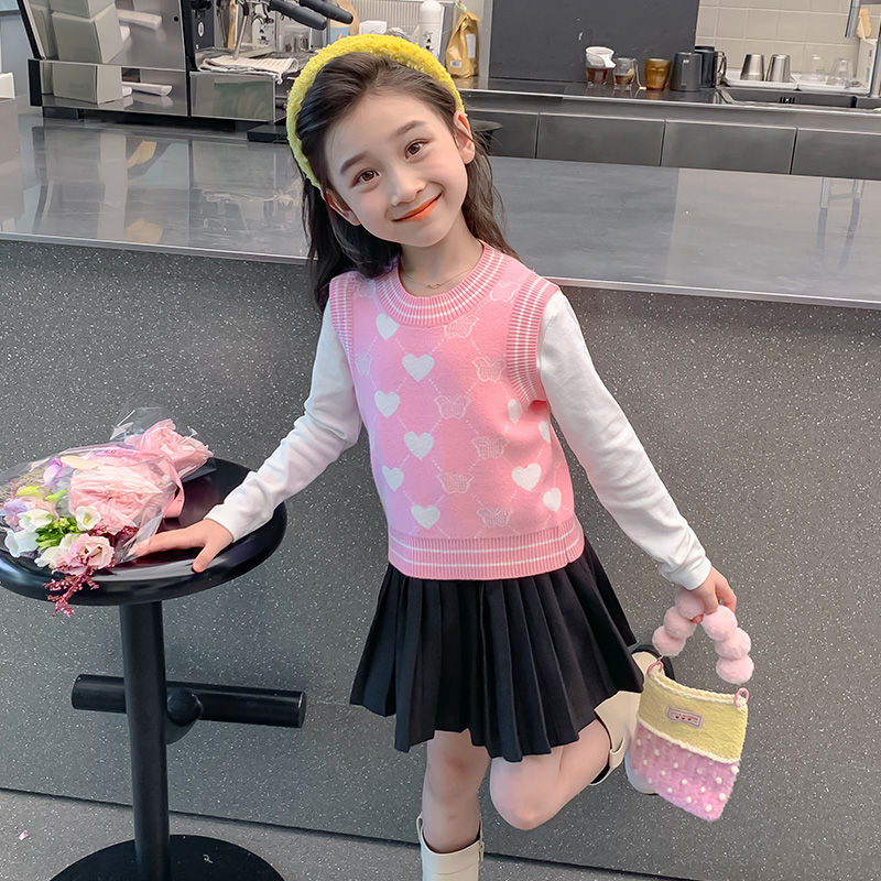 女童马甲春秋季新款洋气秋款外穿女孩宝宝加绒针织背心儿童装马夹