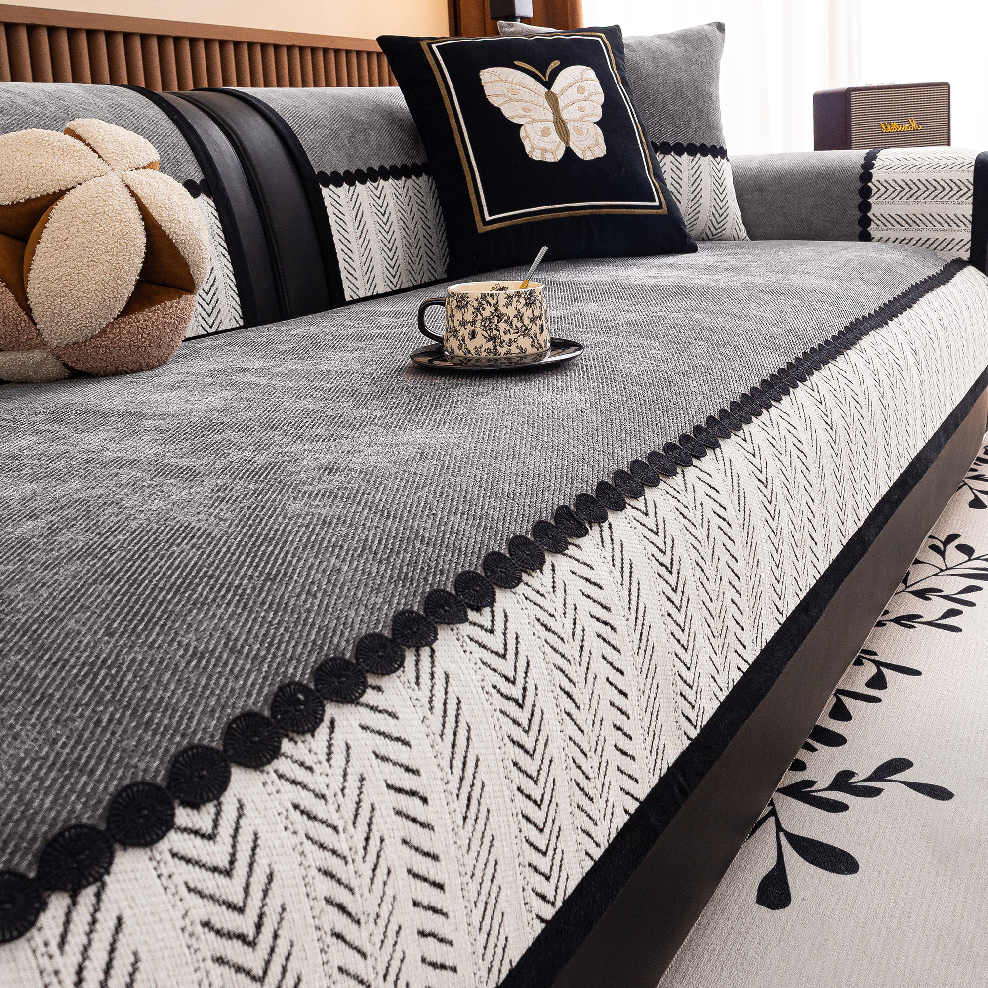 轻奢高级感沙发垫四季通用2026新款雪尼尔固定防滑坐垫子盖布巾