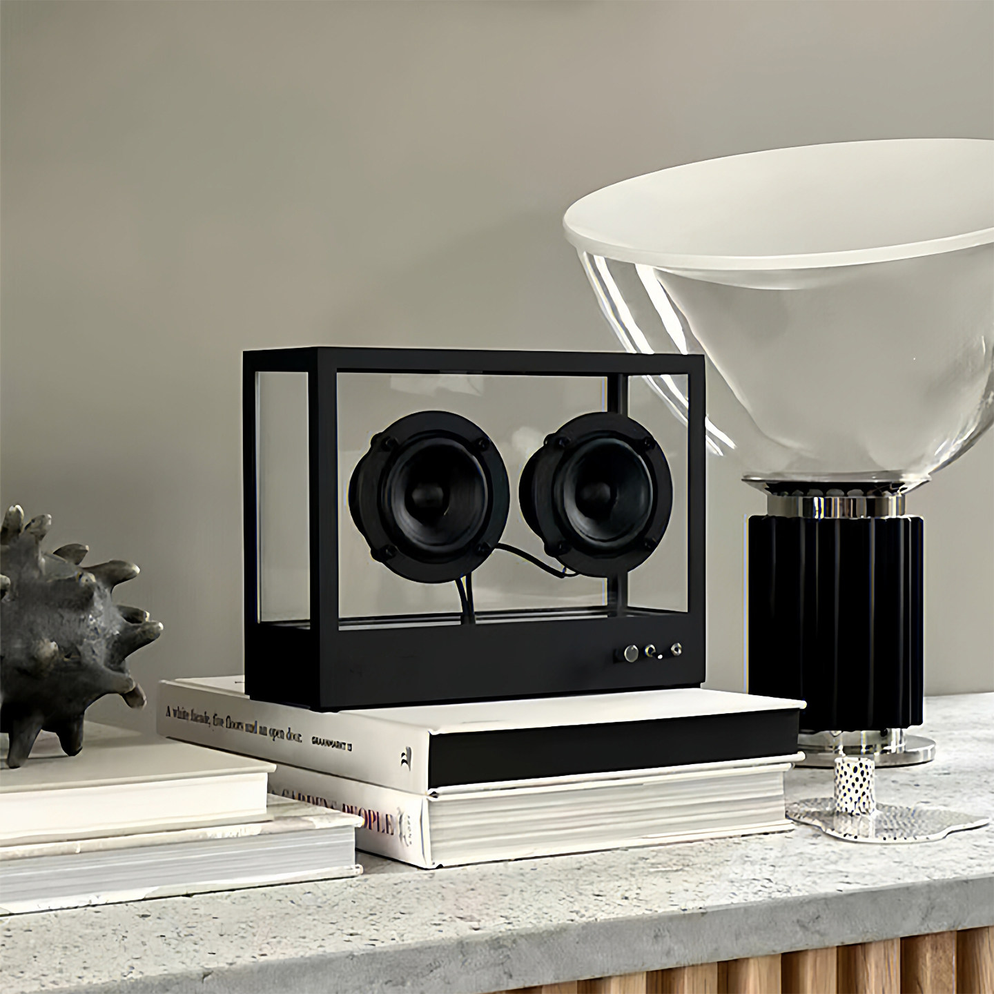 瑞典高颜值北欧轻奢透明音响小众蓝牙音箱桌面摆件极简音响礼物