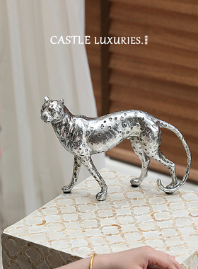 侘意思 C@RTER猎豹轻奢中古摆件高端小众豪宅客厅时髦人艺术装置