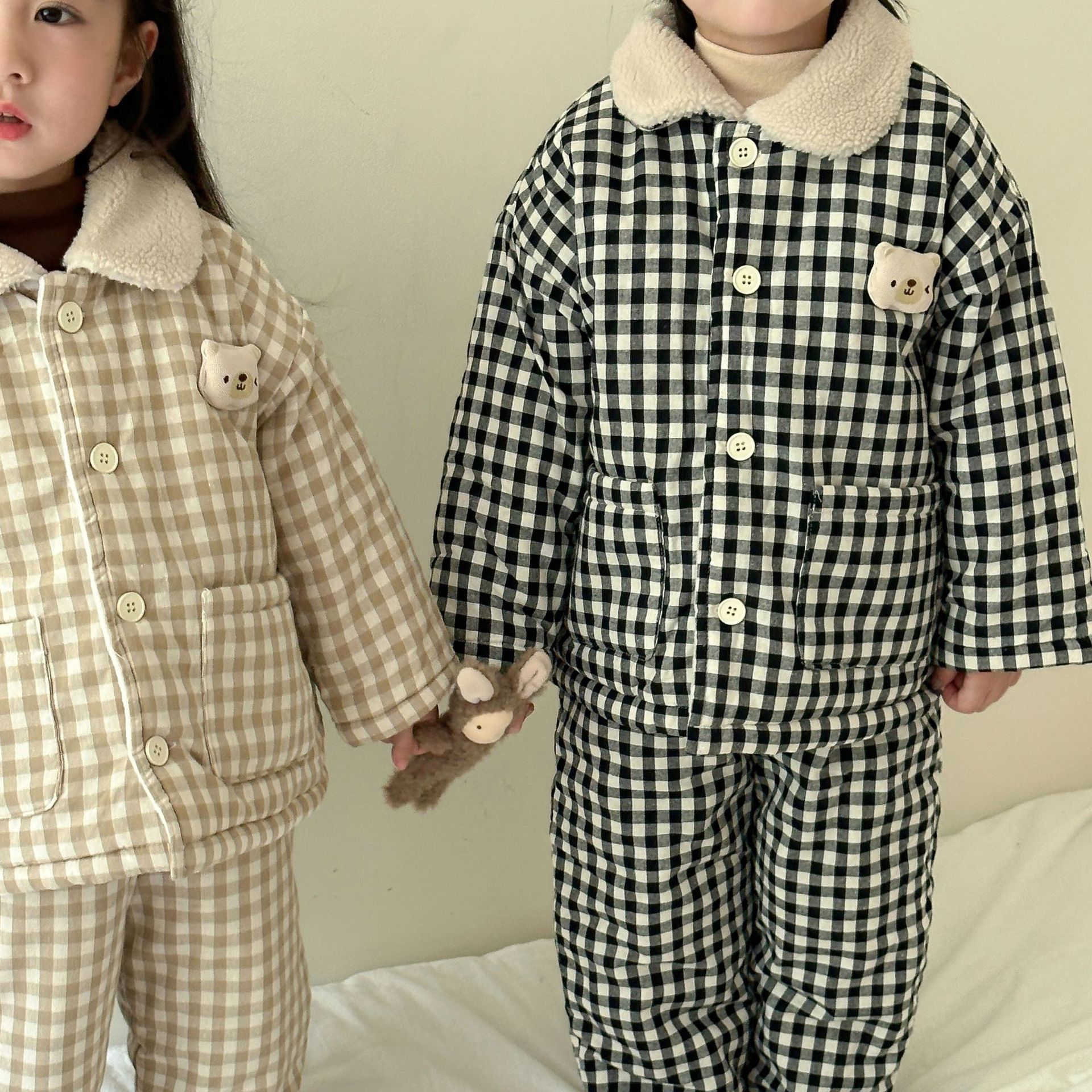 儿童睡衣冬季加厚款女童保暖宝宝加绒三层夹棉男童小孩家居服套装