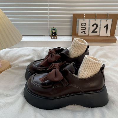 taobao agent ITIM nourishing cake thick bottom bow small leather shoes female 2022 retro versatile Japanese big head shoes magic stickers single shoes