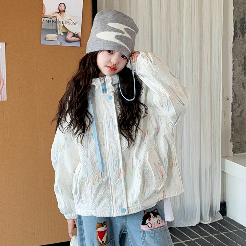 女童外套秋季韩版连帽上衣女大童初中生网红炸街洋气小女孩冲锋衣