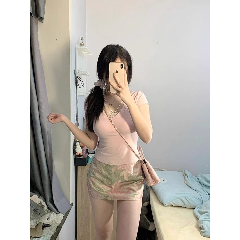 夏季v领修身正短袖显瘦欲t恤新款辣妹纯粉色2025肩上衣蕾丝女绝美