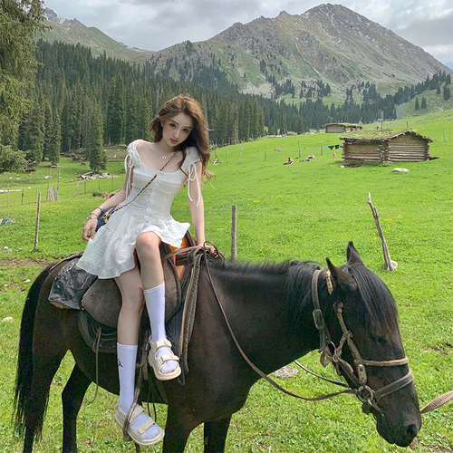 进衣店 85JYD6280 整款下架