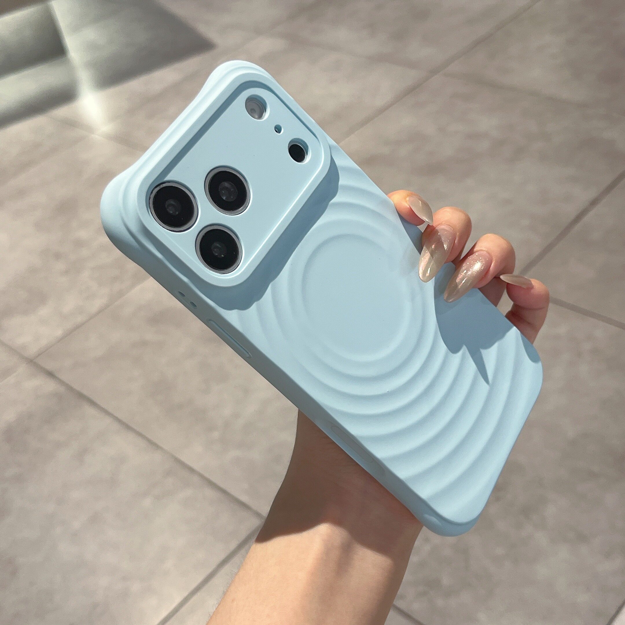 苹果iPhone液态硅胶简约磁吸式图片