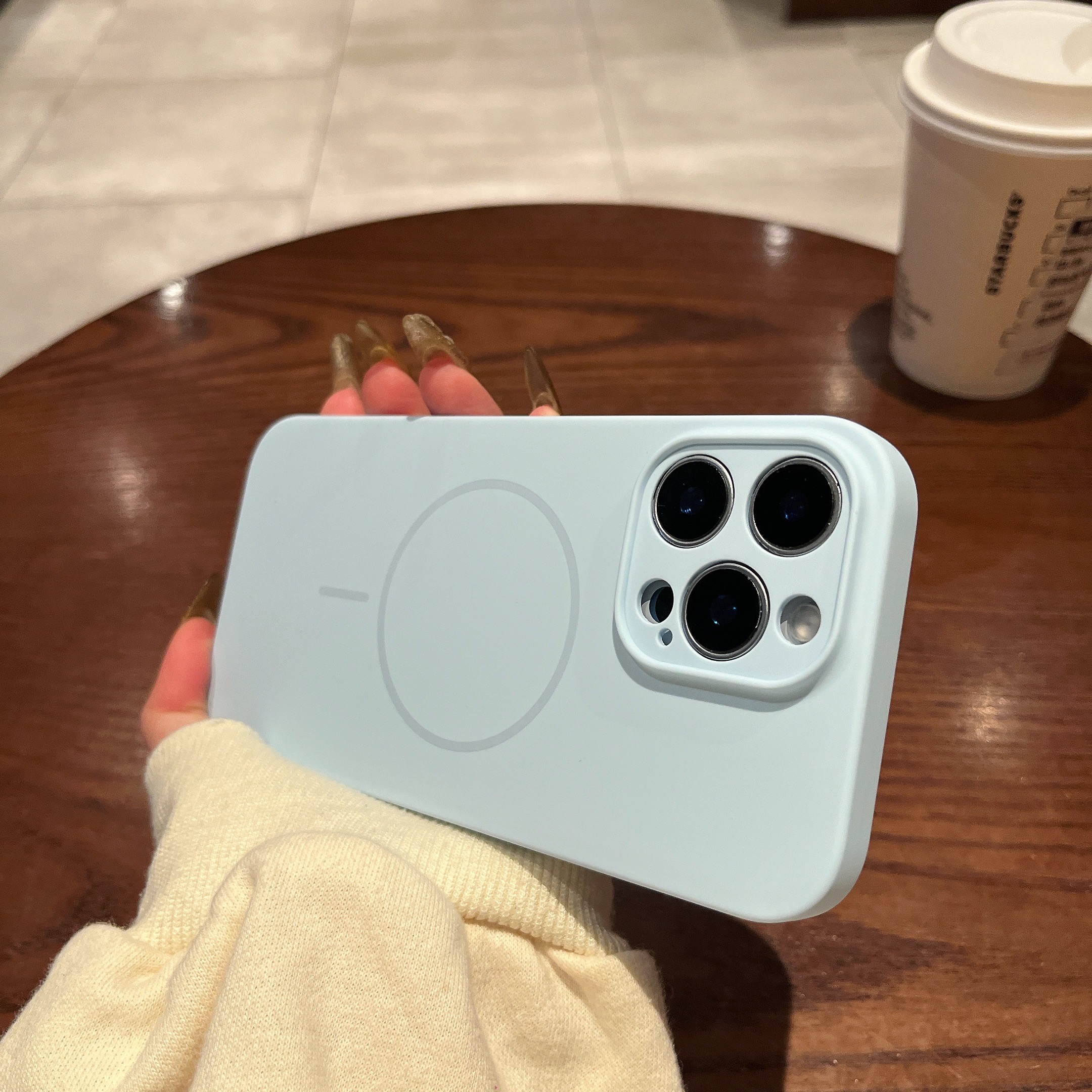 苹果iPhone液态硅胶简约磁吸