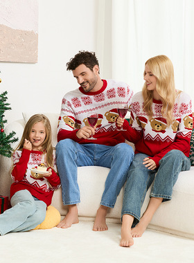 Round neck couple red Christmas sweater情侣装红色圣诞毛衣