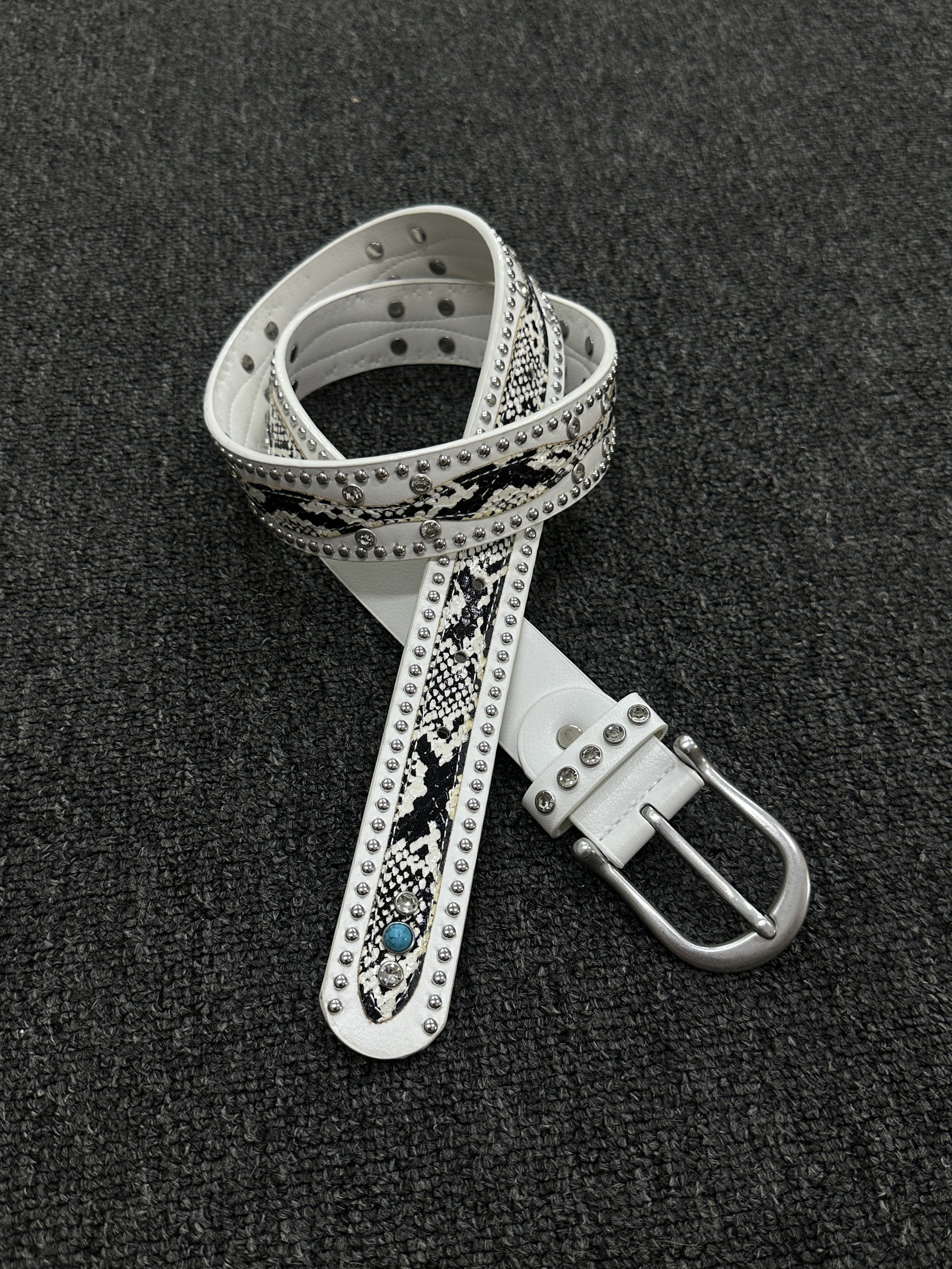 ironworks白蟒星钉质感腰带小众中古vintage百搭日常穿搭配饰皮带