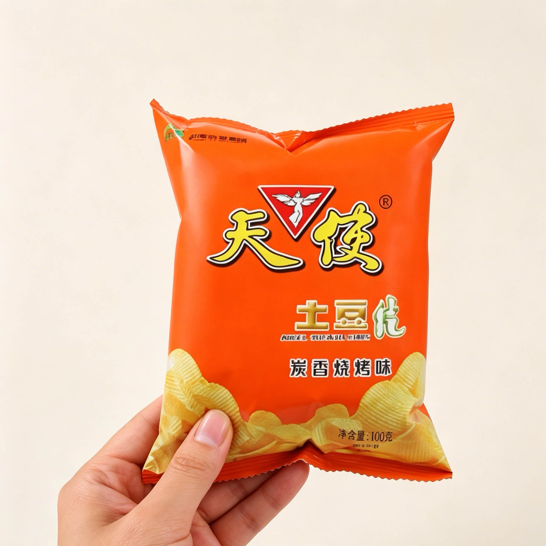 天使土豆片薯片100g多口味休闲零食品云南特产薯片土豆片
