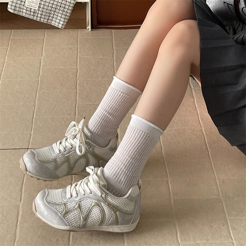 复古百搭厚底帆布鞋女款2026新款春季配裙子小个子增高低帮板鞋子
